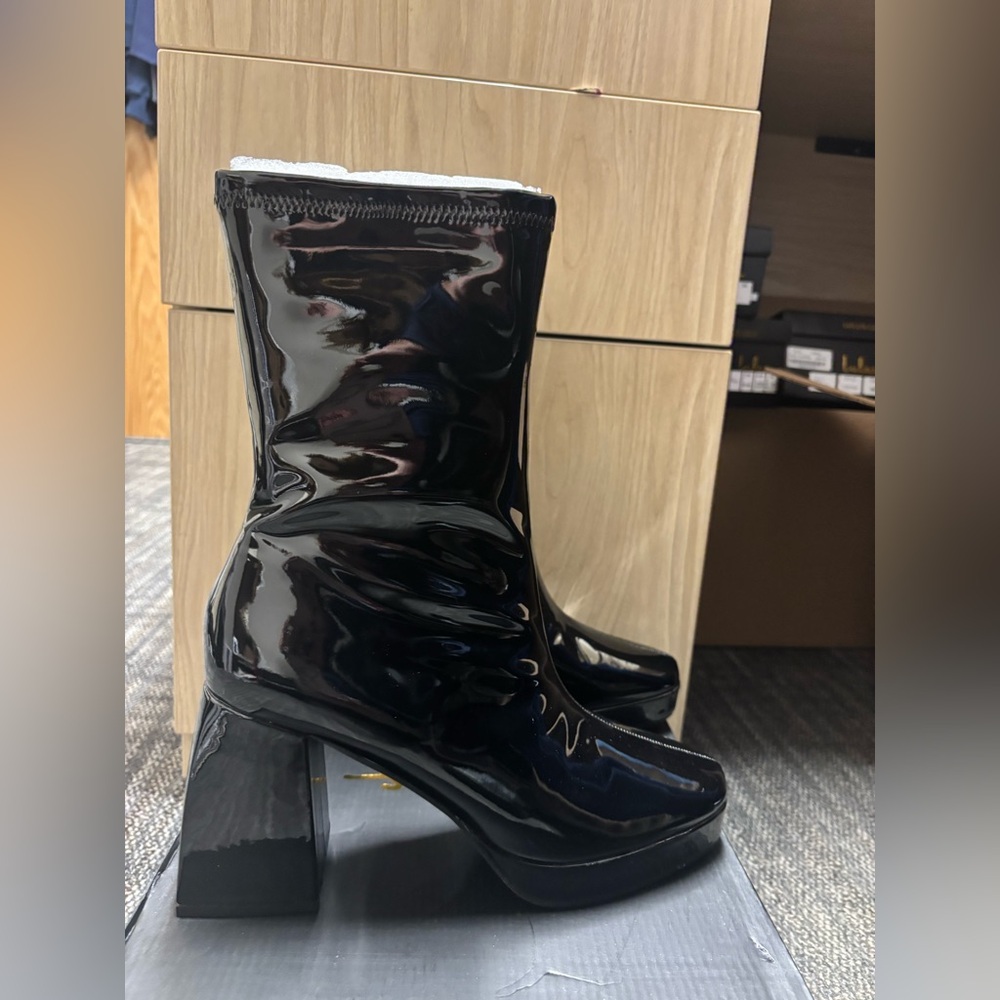 Lulu's Shiny Black Heeled Boots